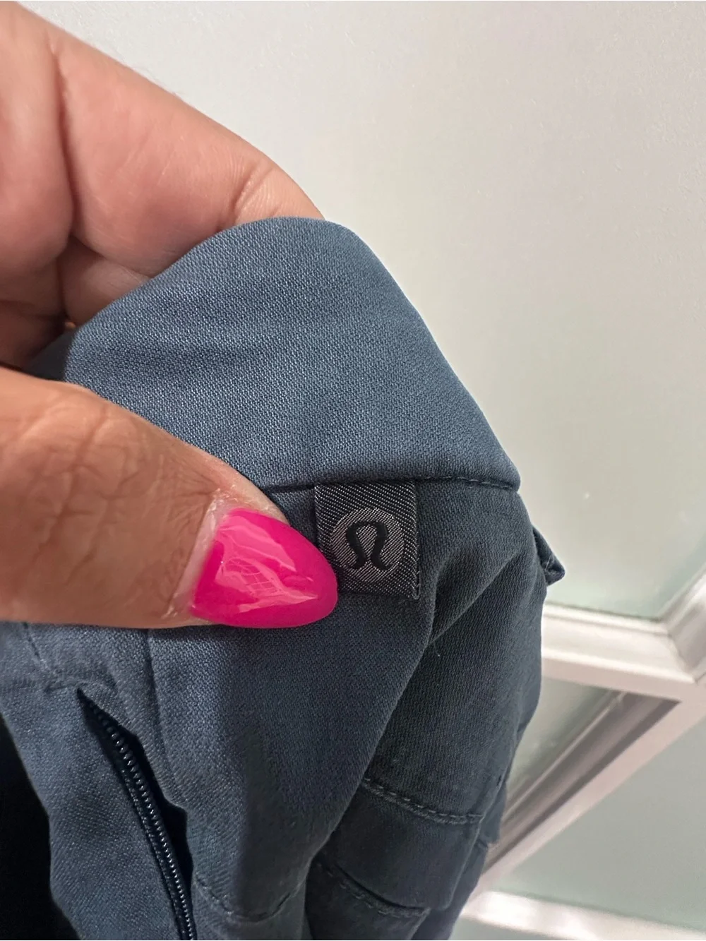Lululemon Men’s Navy Chino Golf Shorts Size 36 Stretch Casual Performance
